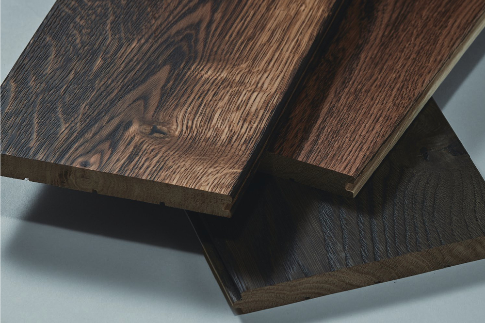 本物の質感を味わう「無垢材」