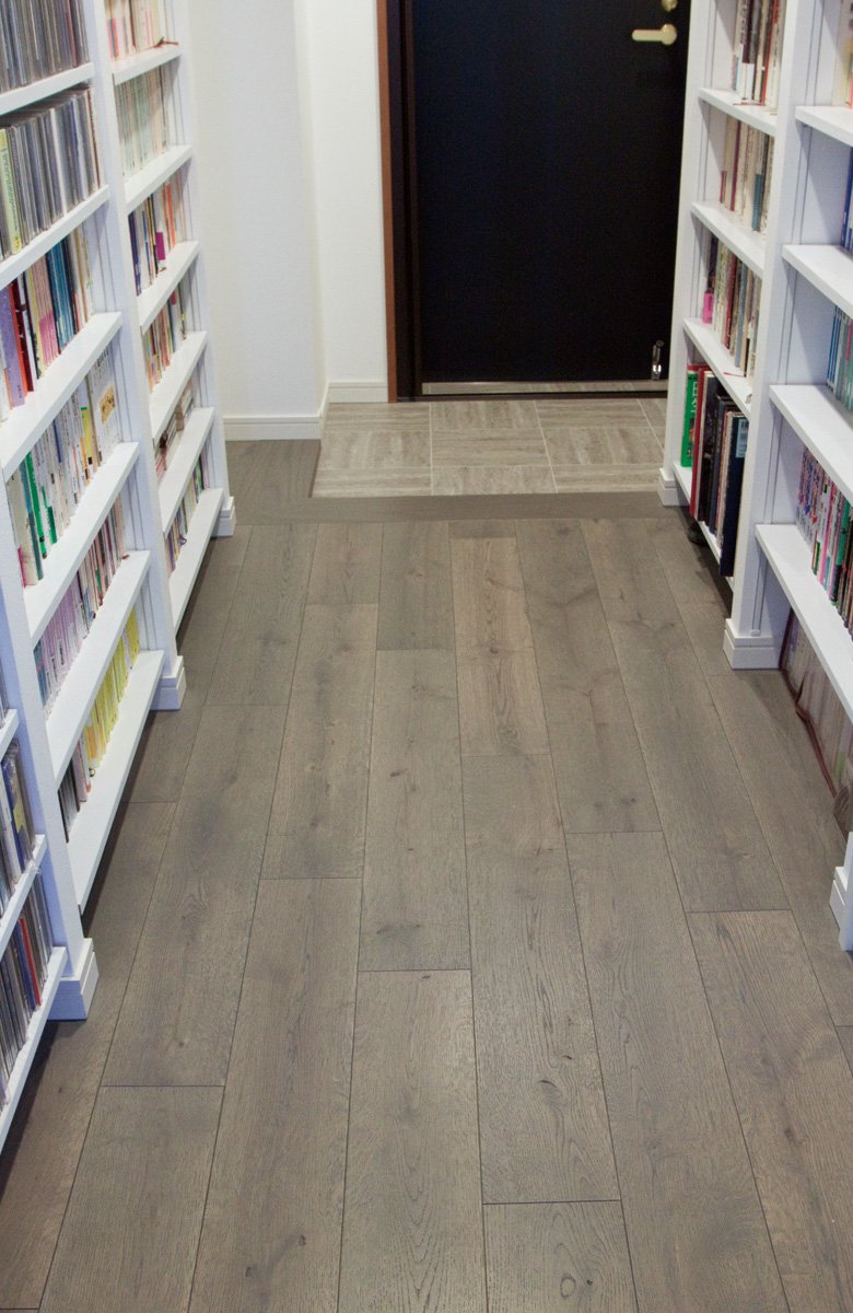 ワイルド45 ナラ節あり 特注色 施工例 4