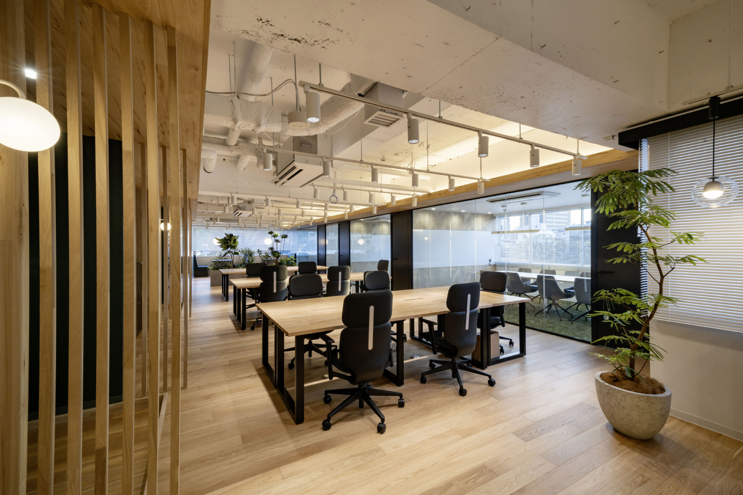 株式会社コミックルーム様 本社　施工例 4