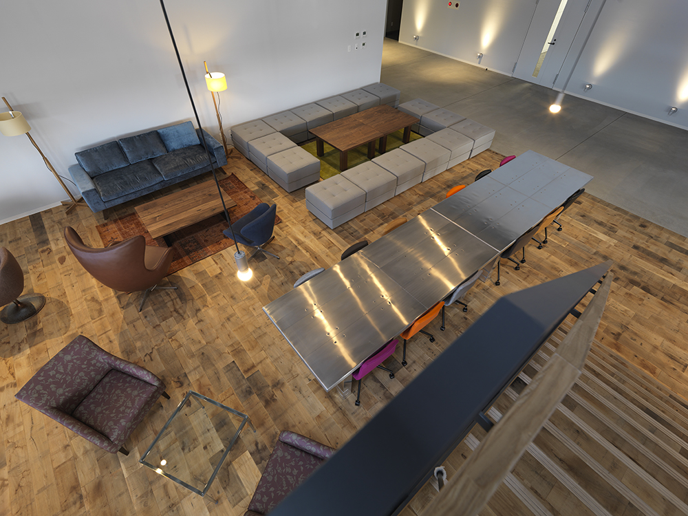 ワイルド無垢ナラMoreWild 特注色 施工例 9