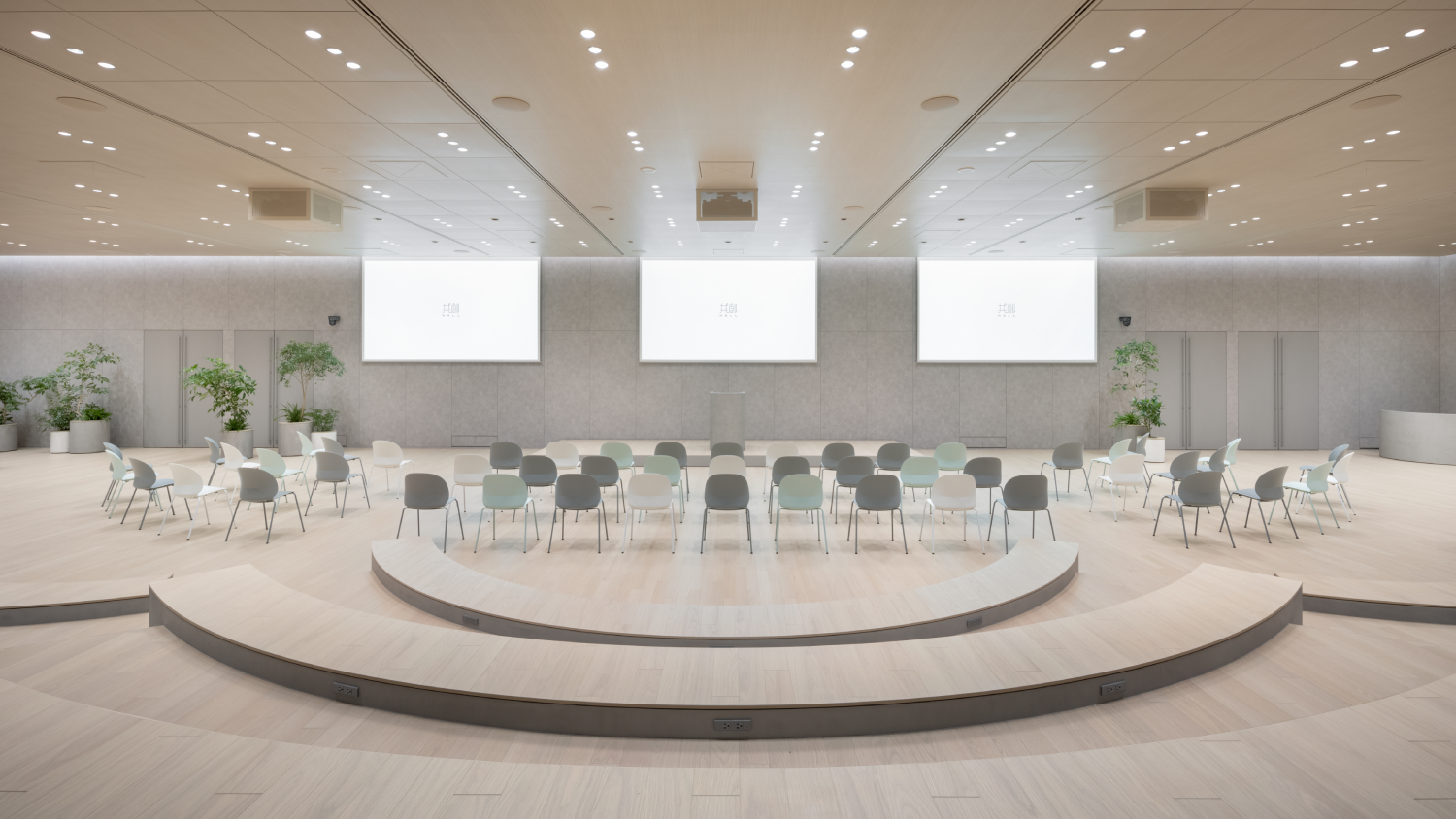 丸井本社 様 共創ホール 共創ラウンジ　施工事例3