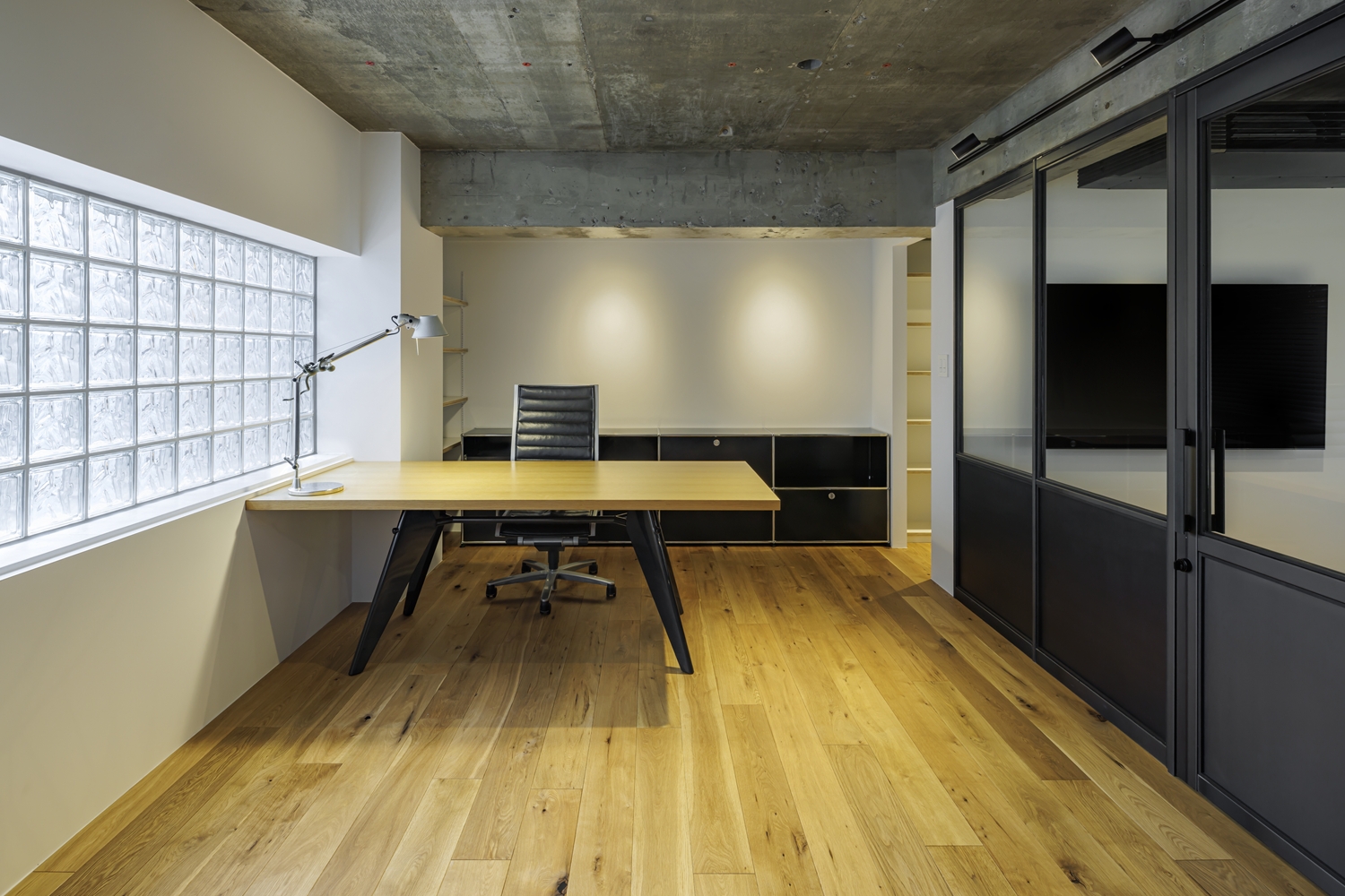 NC-04 ナラ 節あり/ナチュラル（オイル風仕上げ） 施工例 5