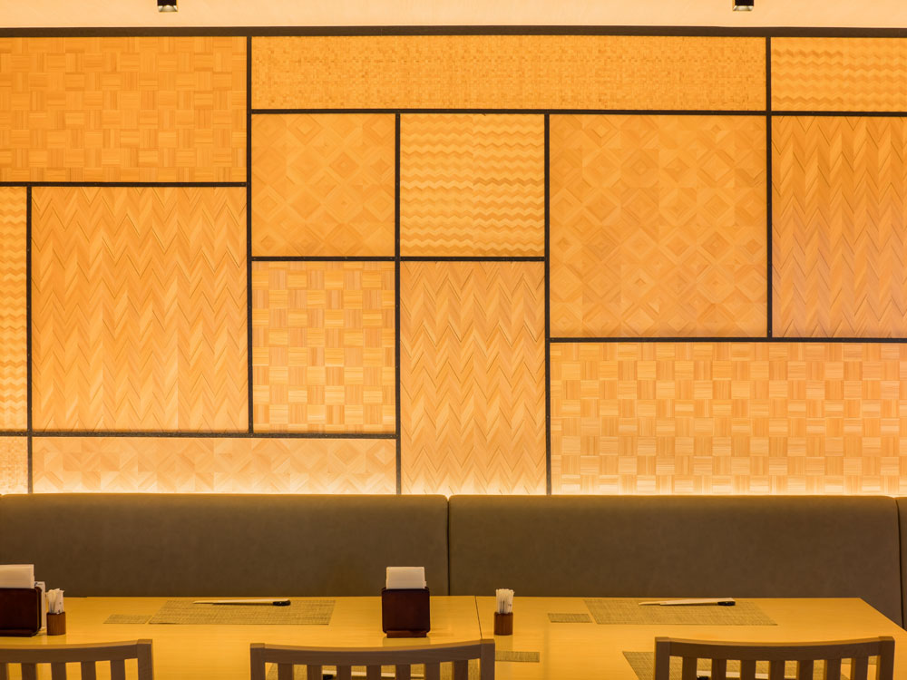 ウッドペッカー不燃和柄 壁面施工例 1