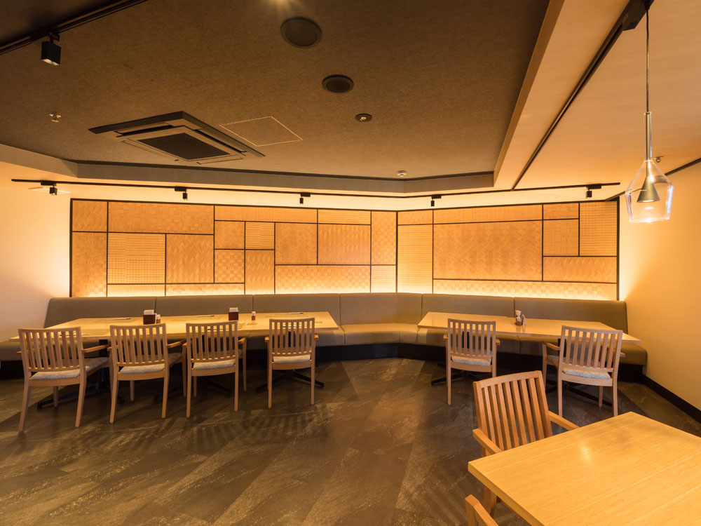 ウッドペッカー不燃和柄 壁面施工例 3